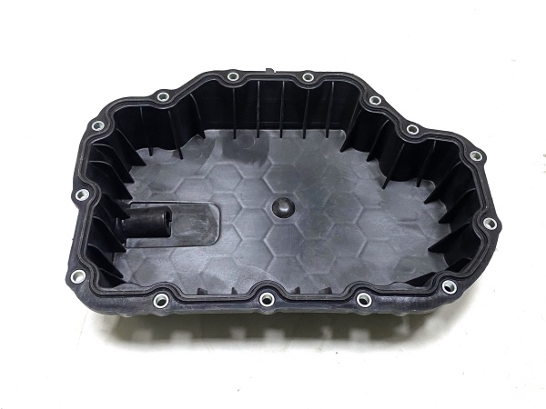 OE:276 010 57 07 Oil Pan