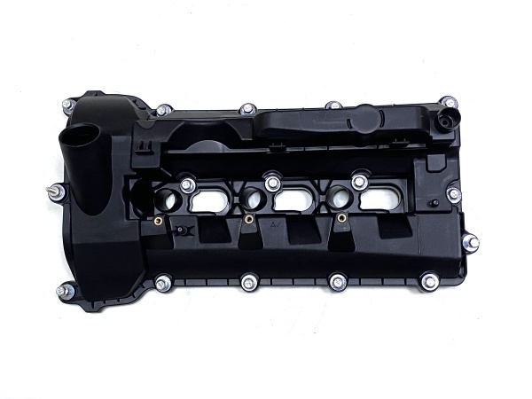 OE：LR041685 Valve Cover