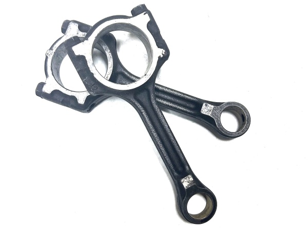 OE:1124 7621 254 connecting rod
